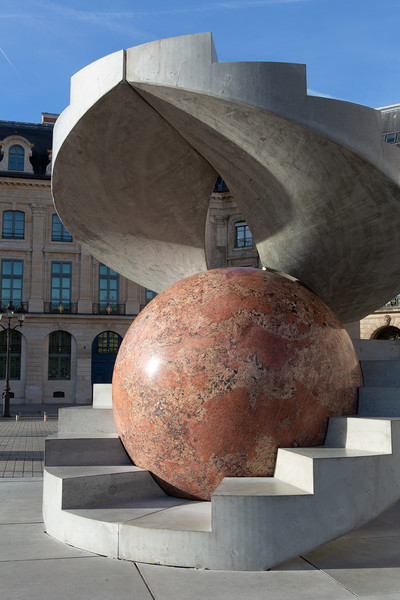 Au Cours du Monde B - © Mennour
