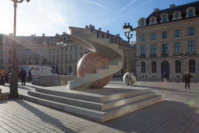 Au Cours du Monde B - © Mennour