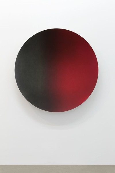 Glisten (Green Black to Apple Magenta satin) - © Mennour
