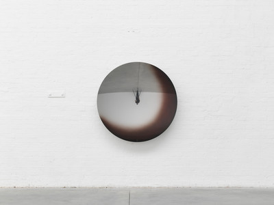 Mirror (Black Mist over Apple Magenta mix 2) - © Mennour
