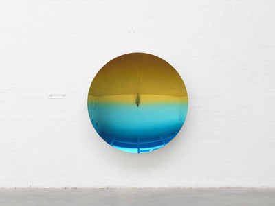 Mirror (Spanish Gold to Mipa Blue 5) - © Mennour