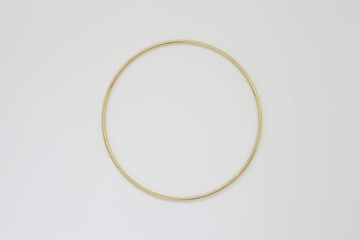 Untitled (anneau doré) - © Mennour