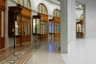 Exhibition view, Bourse de Commerce — Pinault Collection, Paris - © Mennour