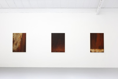 Exhibition view, kamel mennour, Paris - © Mennour