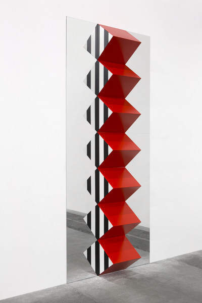 Prismes et miroirs – DB 9, situated work - © Mennour