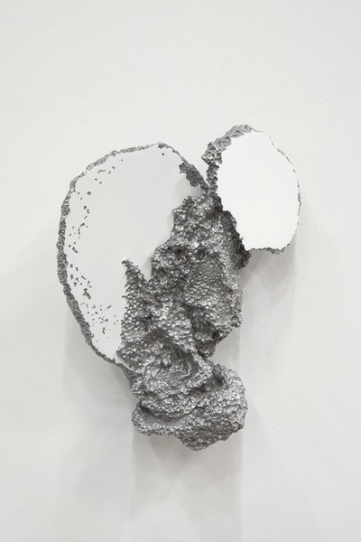 Sculpture à l’aveugle (wall) - © Mennour
