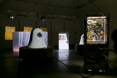 Exhibition view, kamel mennour, Paris - © Mennour