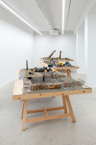 Exhibition view, kamel mennour, Paris - © Mennour