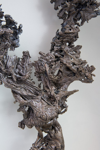 Hicham Berrada
*Kéromancie #7*, 2018-2019
Detail
Charred bronze, white painted steel box
28 x 20 x 9,5 cm - © &copy; ADAGP Hicham Berrada
Photo. archives kamel mennour
Courtesy the artist and kamel mennour, Paris/London, Mennour