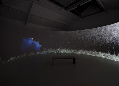 Hicham Berrada
*Présage*, 2018
360° video installation with 4 synchronized video projectors in a circular architecture. Color video from performance (beaker, chemicals, camera and live screening)
8 min 25 s
Variable dimensions - © &copy; ADAGP Hicham Berrada
Photo. archives kamel mennour
Courtesy the artist and kamel mennour, Paris/London, Mennour