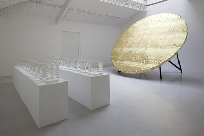 Anish Kapoor &amp; James Lee Byars - © Mennour
