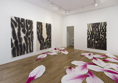 Latifa Echakhch, Magnolias - © Mennour