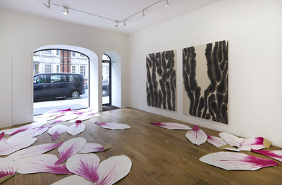 Latifa Echakhch, Magnolias - © Mennour