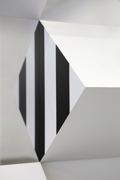 Pyramidal, hauts-reliefs, travaux in situ et situés, 2017 - © Mennour