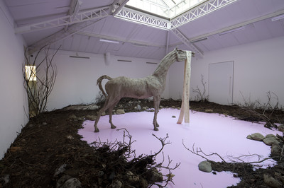 Installation. Mixed media (earth, branches, fallen leaves, stones, soap)
Variable dimensions - © © Petrit Halilaj
Photo. archives kamel mennour
Courtesy the artist and kamel mennour, Paris/London, Mennour