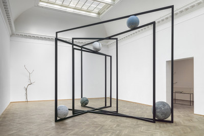 Alicja Kwade - Dallas Contemporary - © Mennour