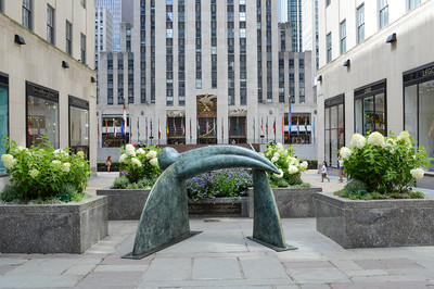 Camille Henrot - Frieze Sculpture - © Mennour
