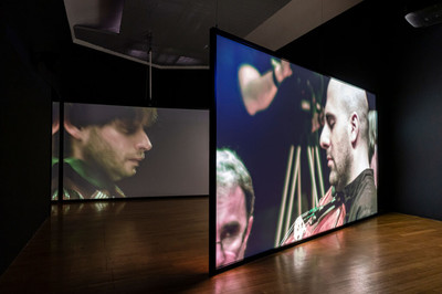 Douglas Gordon - PERFORMING PAC - © Mennour