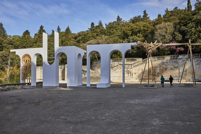 Tadashi Kawamata - Contemporaine de Nîmes - © Mennour